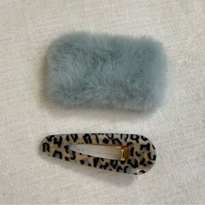 ❗️3/$15❗️Blue Hair Clip Set. 1 Blue Cheetah Clip & 1 Blue Faux Fur Clip